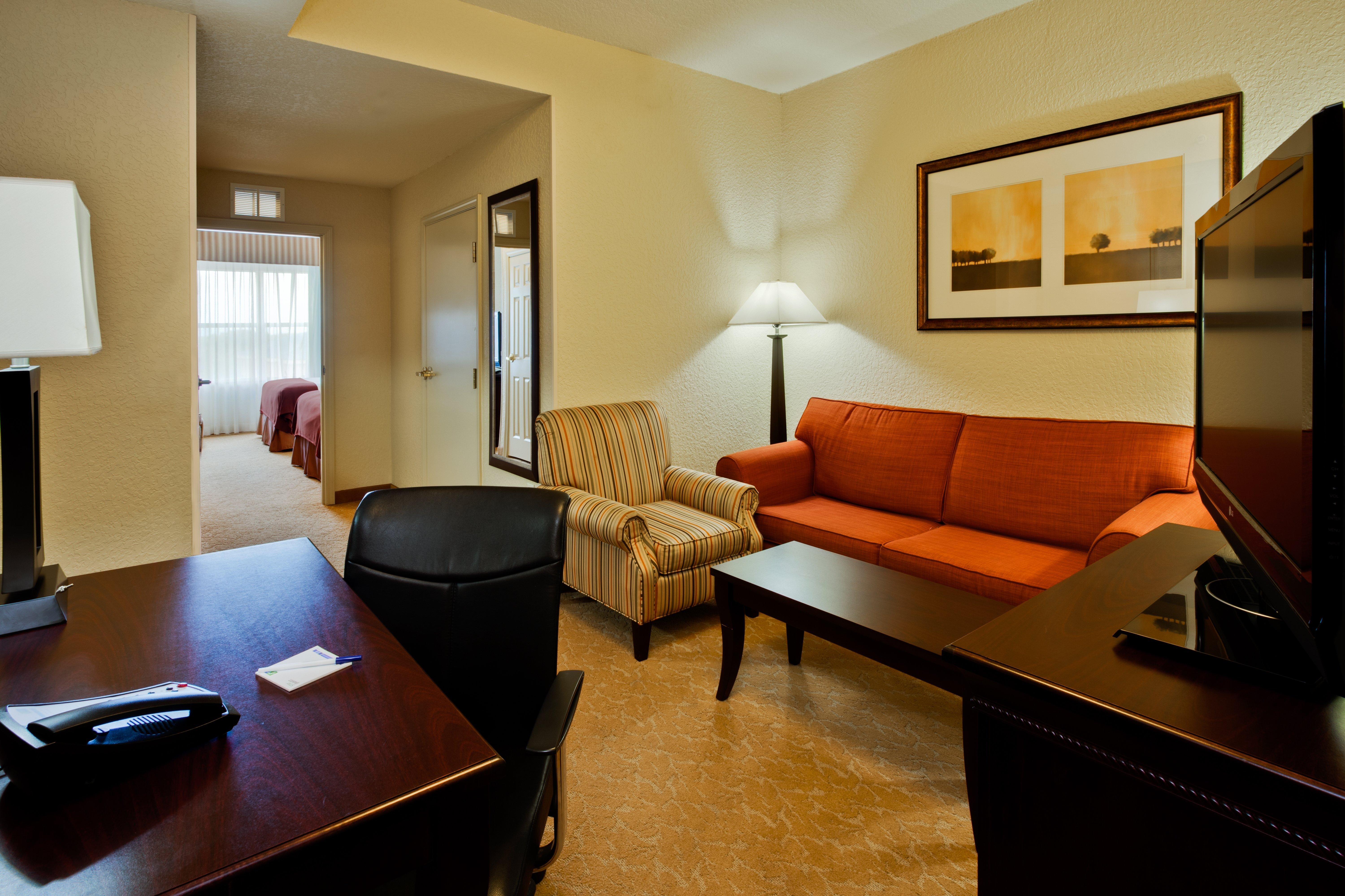 Holiday Inn Express & Suites Lakeland North I-4 By Ihg Exterior foto